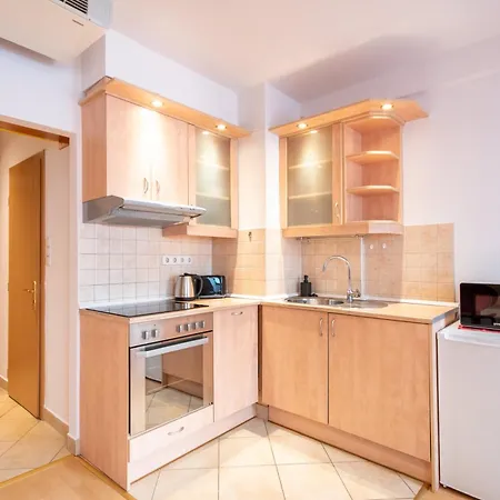 - Modern - Comfy *