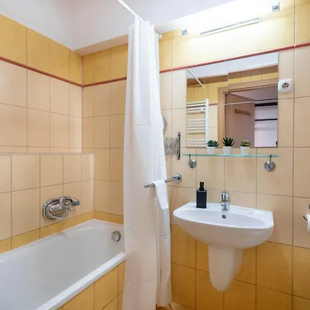 Apartment - Modern - Comfy *